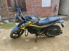 CB Hornet 160R